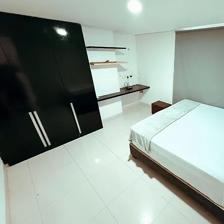 A 10 Min Del Aeropuerto X7pax Apartamento
